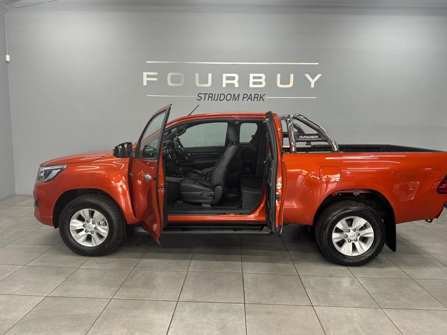 2019 TOYOTA HILUX MY19.6 2.8 GD-6 X/CAB RB LEGEND 50 AT