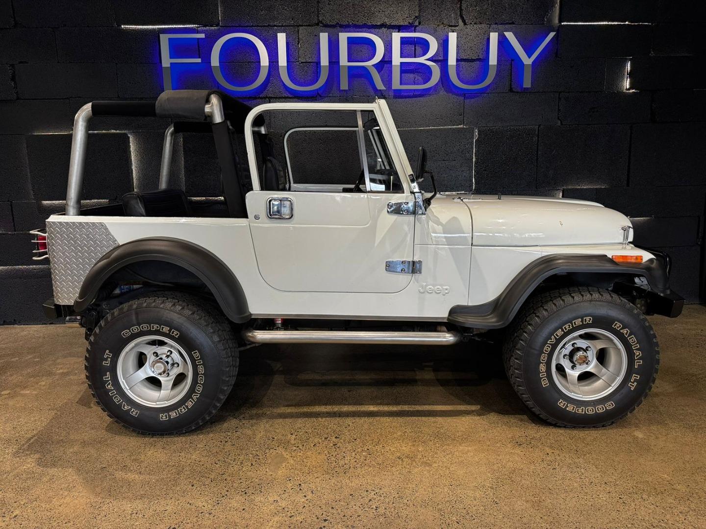 1981 Willys Jeep CJ6 4.0 V8