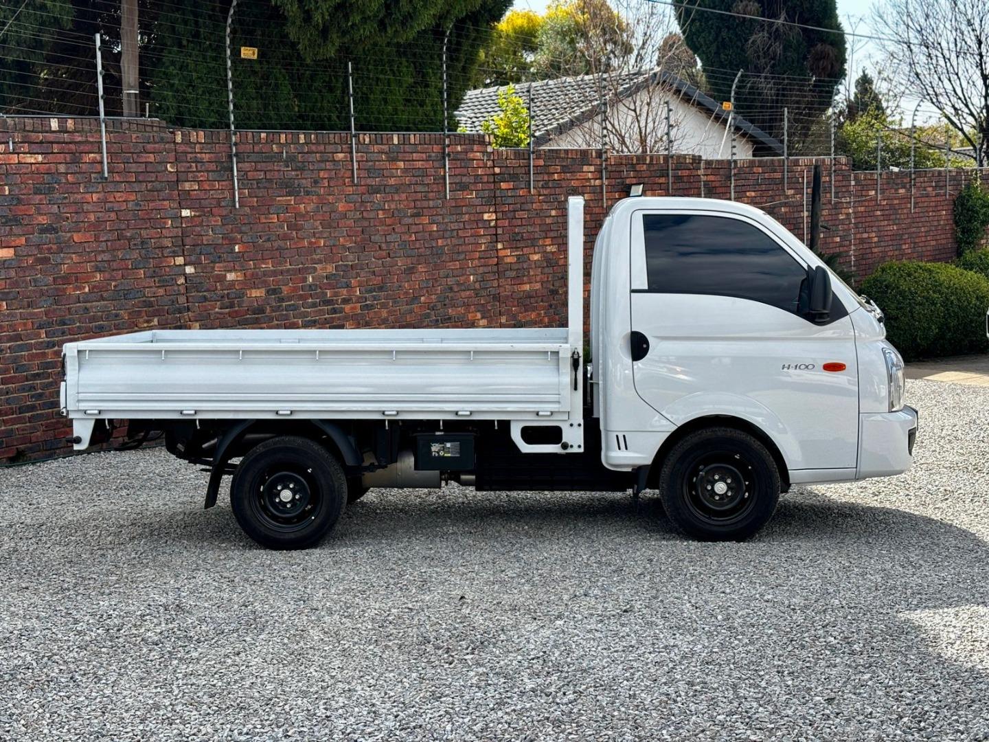 2023 Hyundai H-100 Bakkie 2.6D Deck