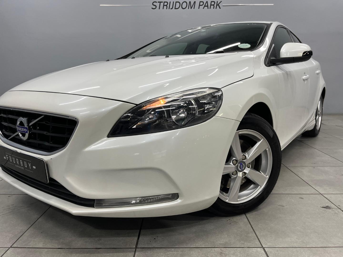 2015 Volvo V40 T3 Kinetic