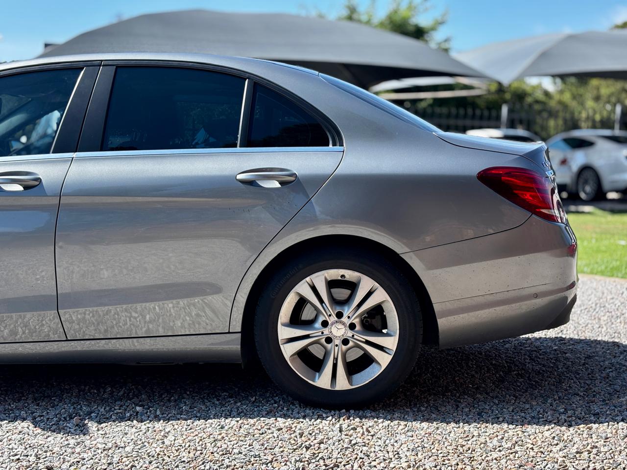 2015 Mercedes-benz C-class C180 Avantgarde Auto
