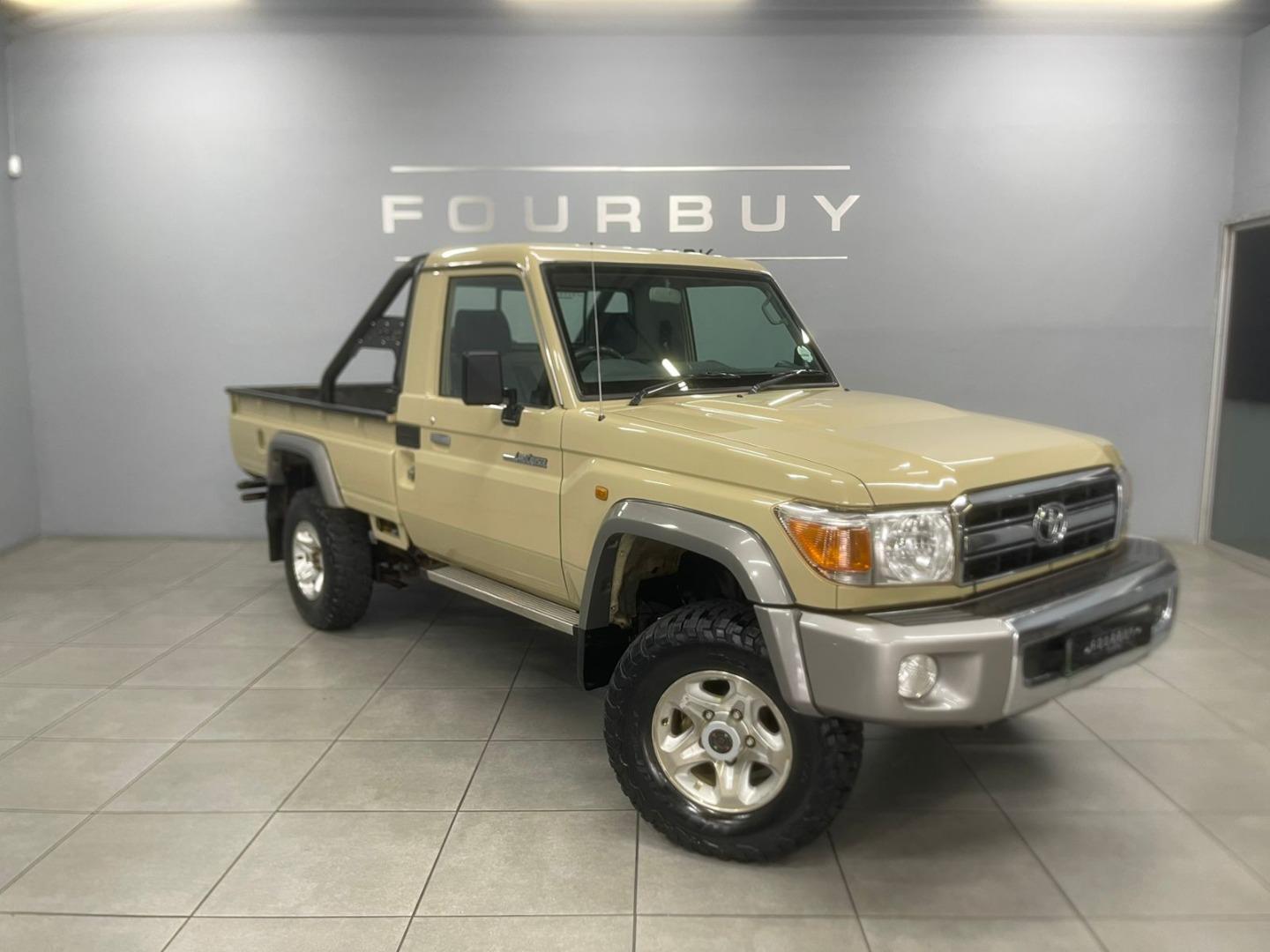 2017 TOYOTA LAND CRUISER 79 4.0 PICK-UP