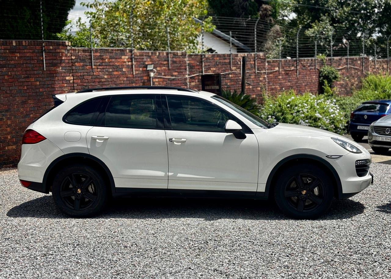 2011 Porsche Cayenne S