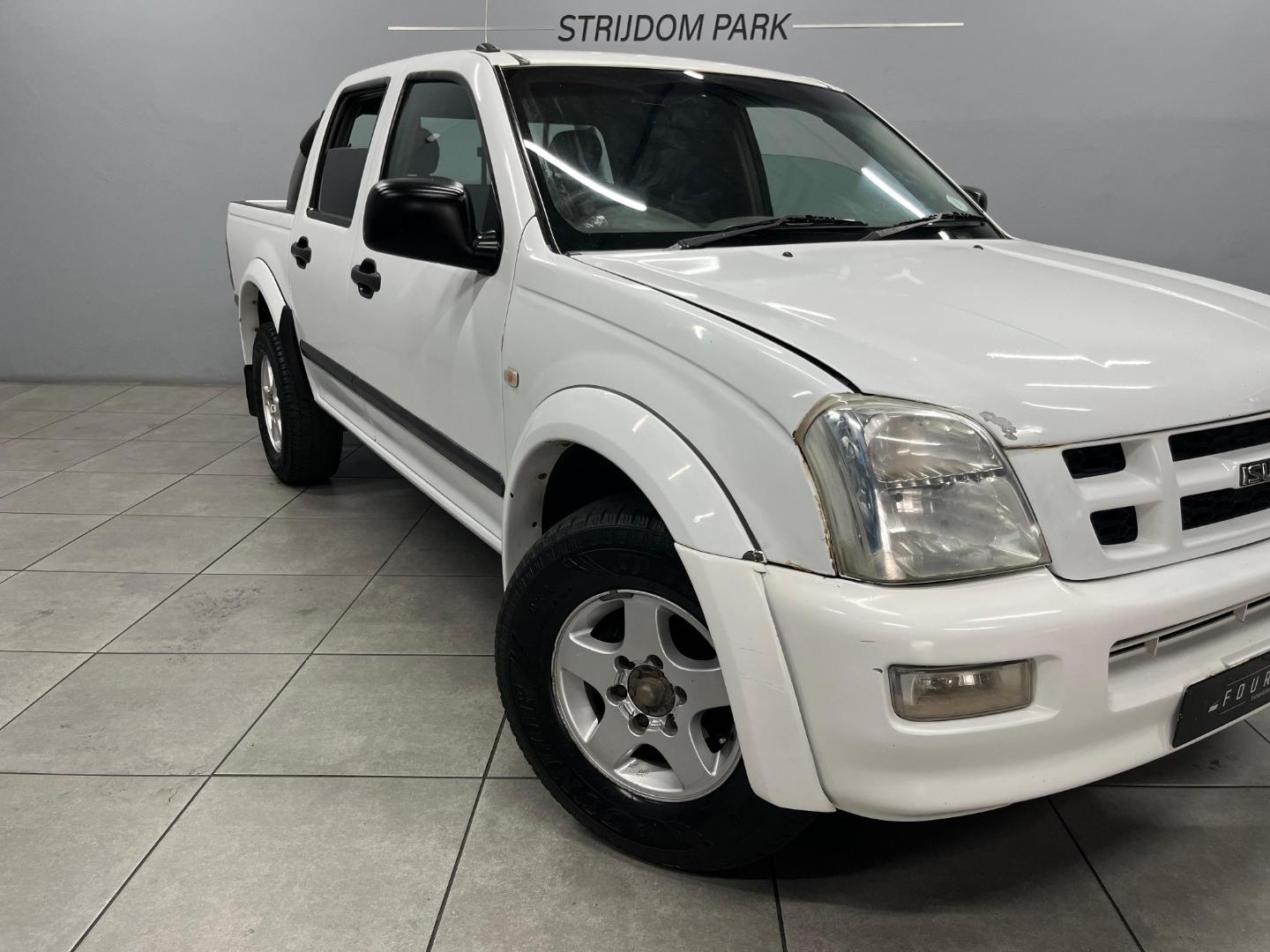 2005 ISUZU KB 240i D/CAB LE