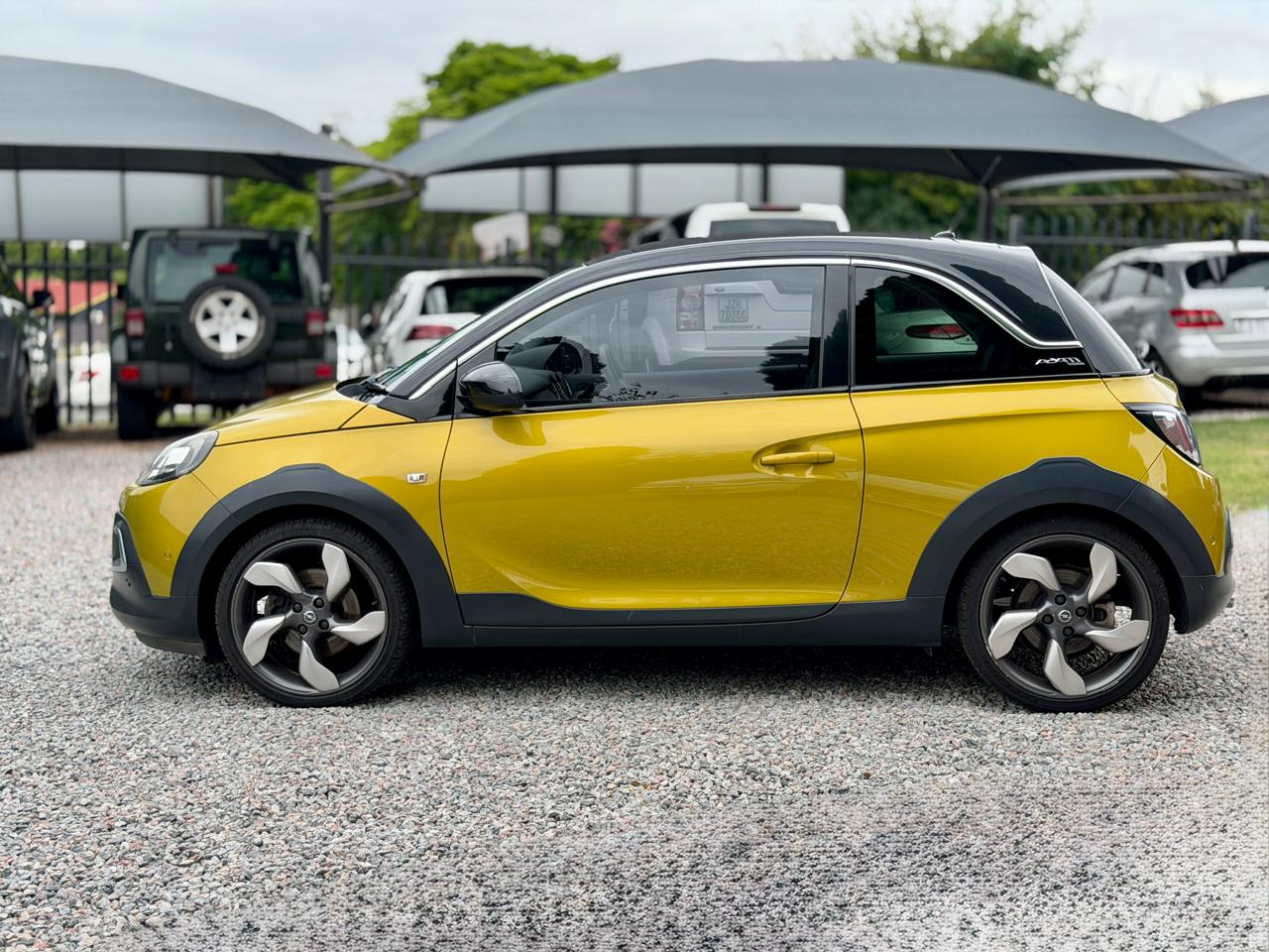 2016 Opel Adam Rocks 1.0T
