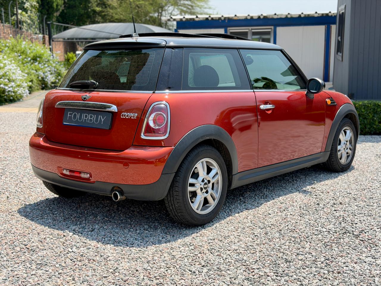 2013 MINI COOPER