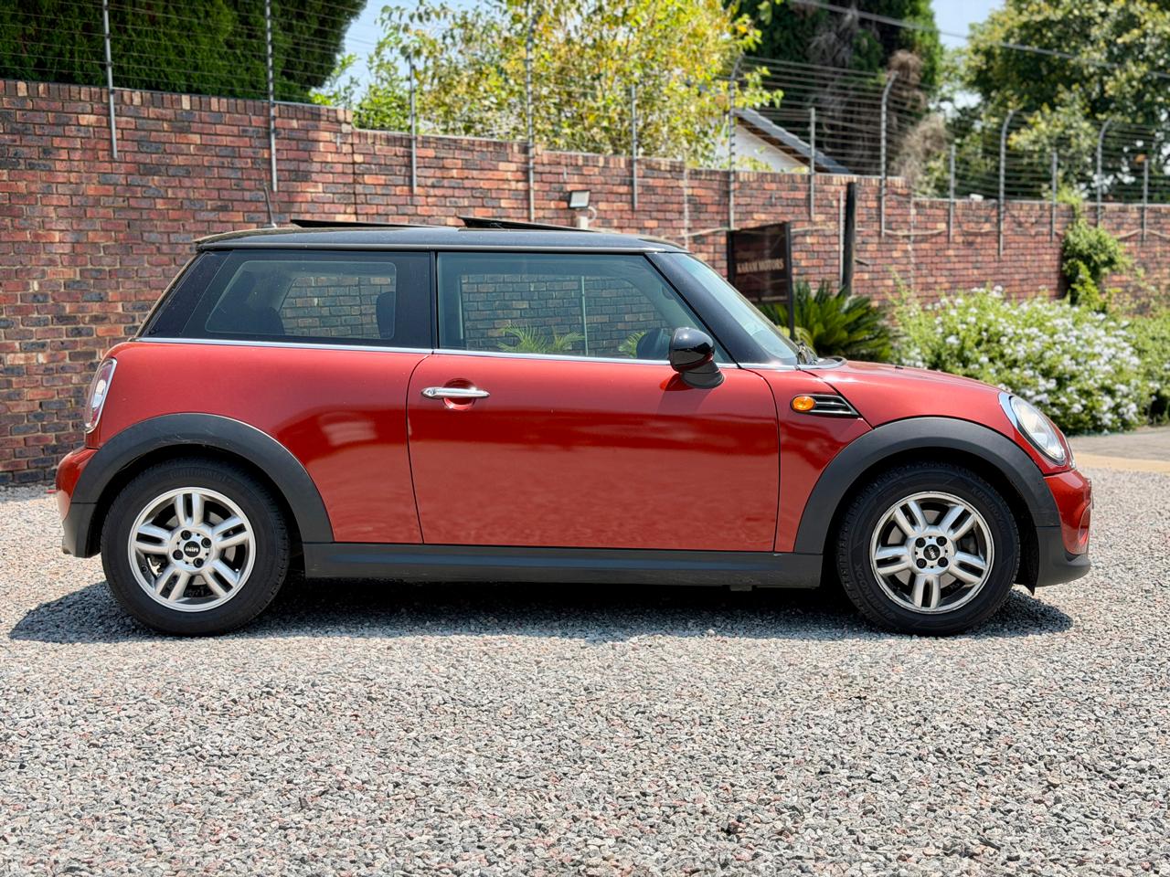 2013 MINI COOPER
