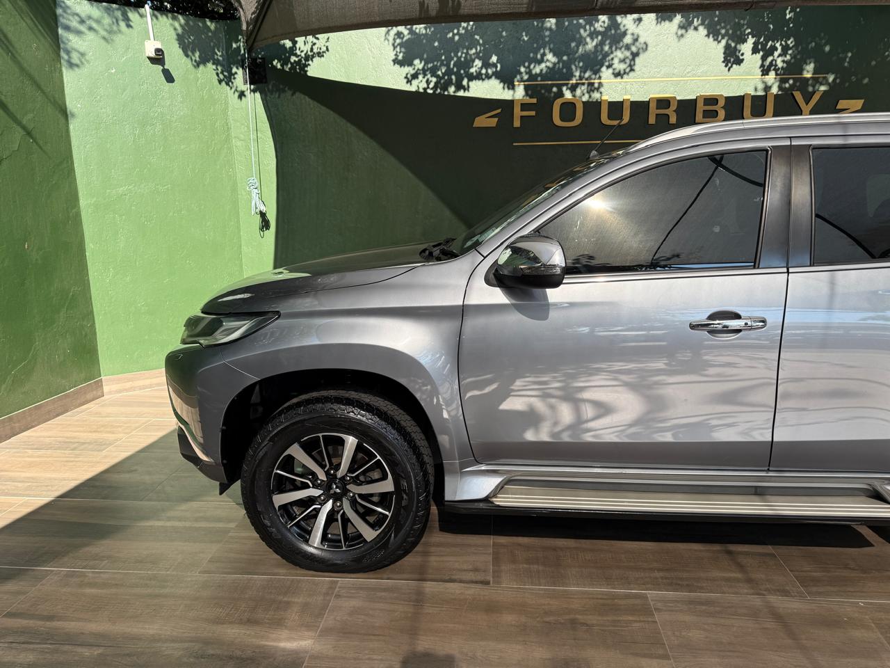 2019 MITSUBISHI PAJERO 2.5 Di-D SPORT GLS 4X2 AT