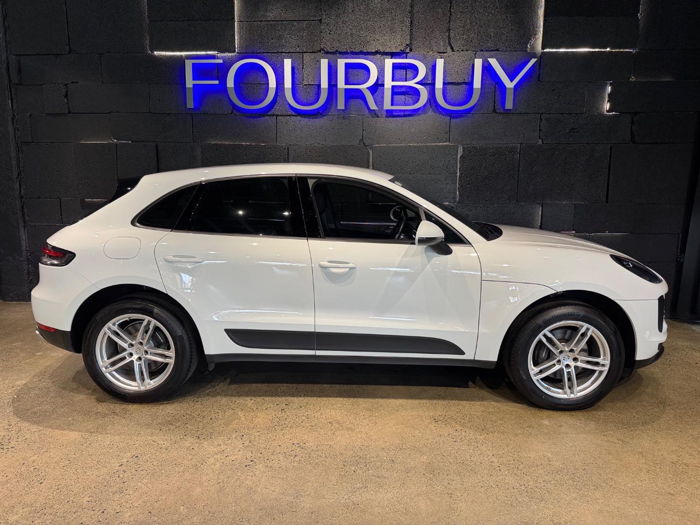 2020 Porsche Macan Macan