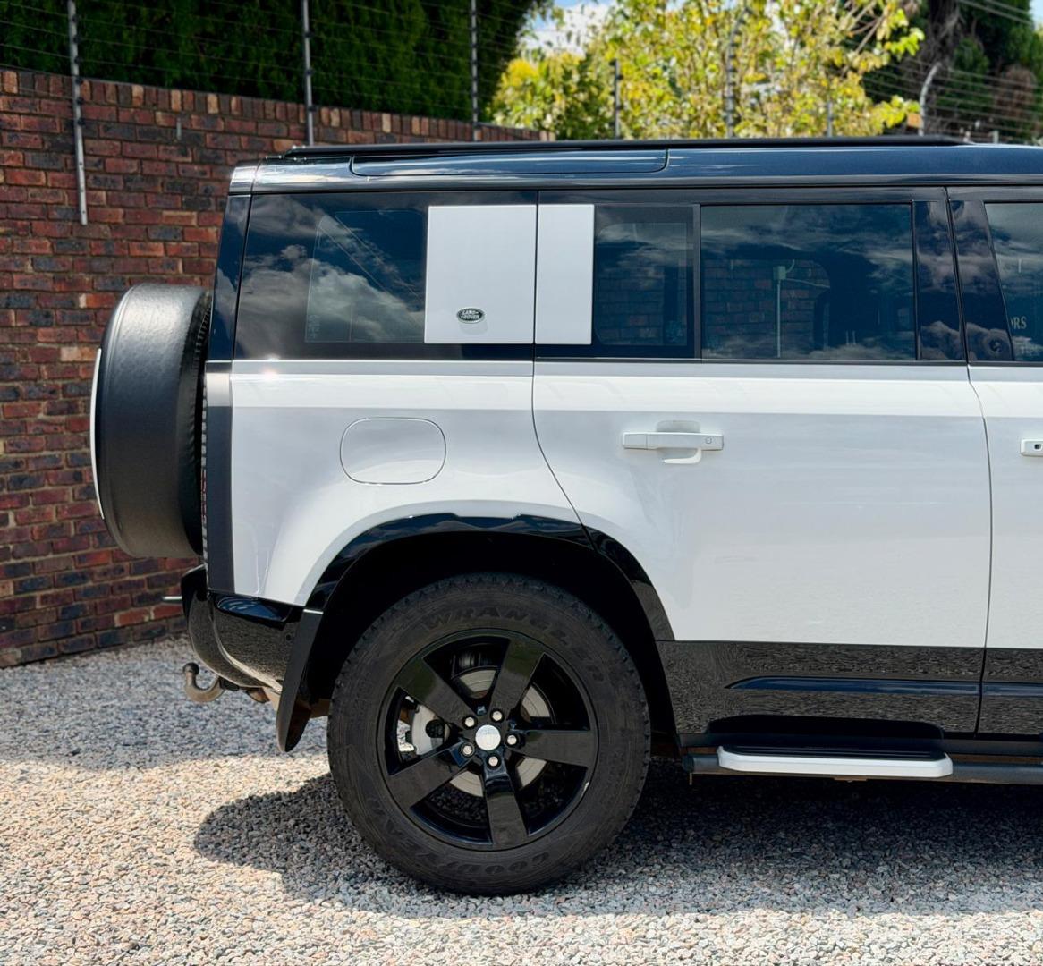 2022 LAND ROVER DEFENDER MY22 110 2.0 D D240 X-DYNAMIC HSE (177kW)