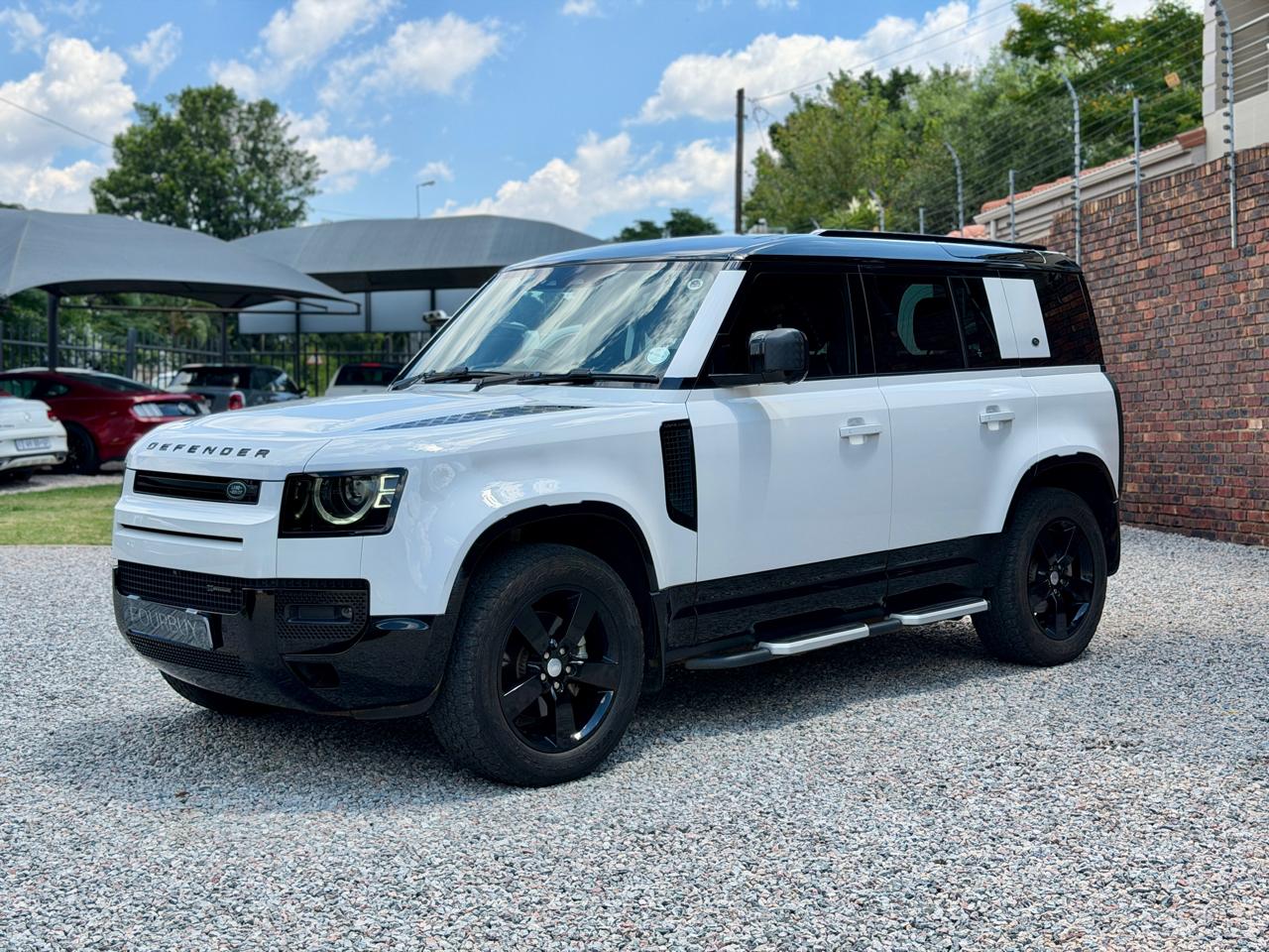 2022 LAND ROVER DEFENDER MY22 110 2.0 D D240 X-DYNAMIC HSE (177kW)