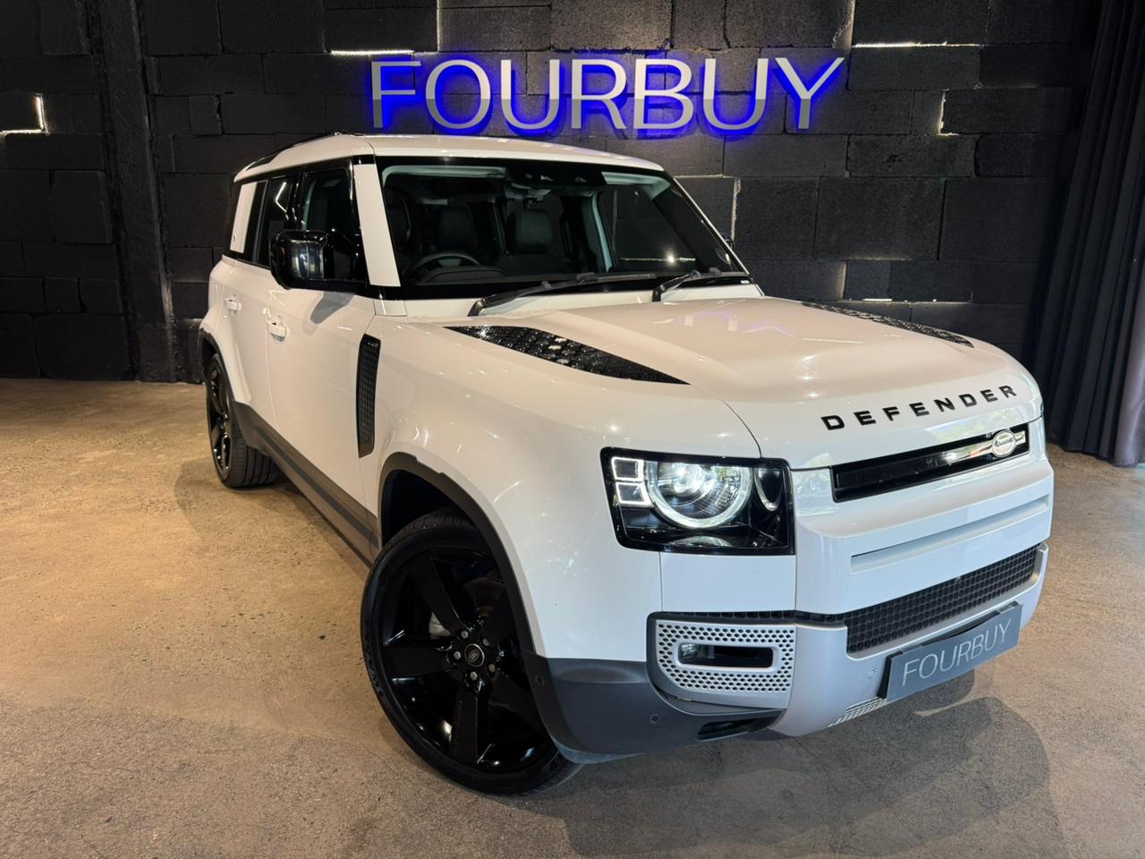 2020 Land Rover Defender 110 D240 X-Dynamic SE