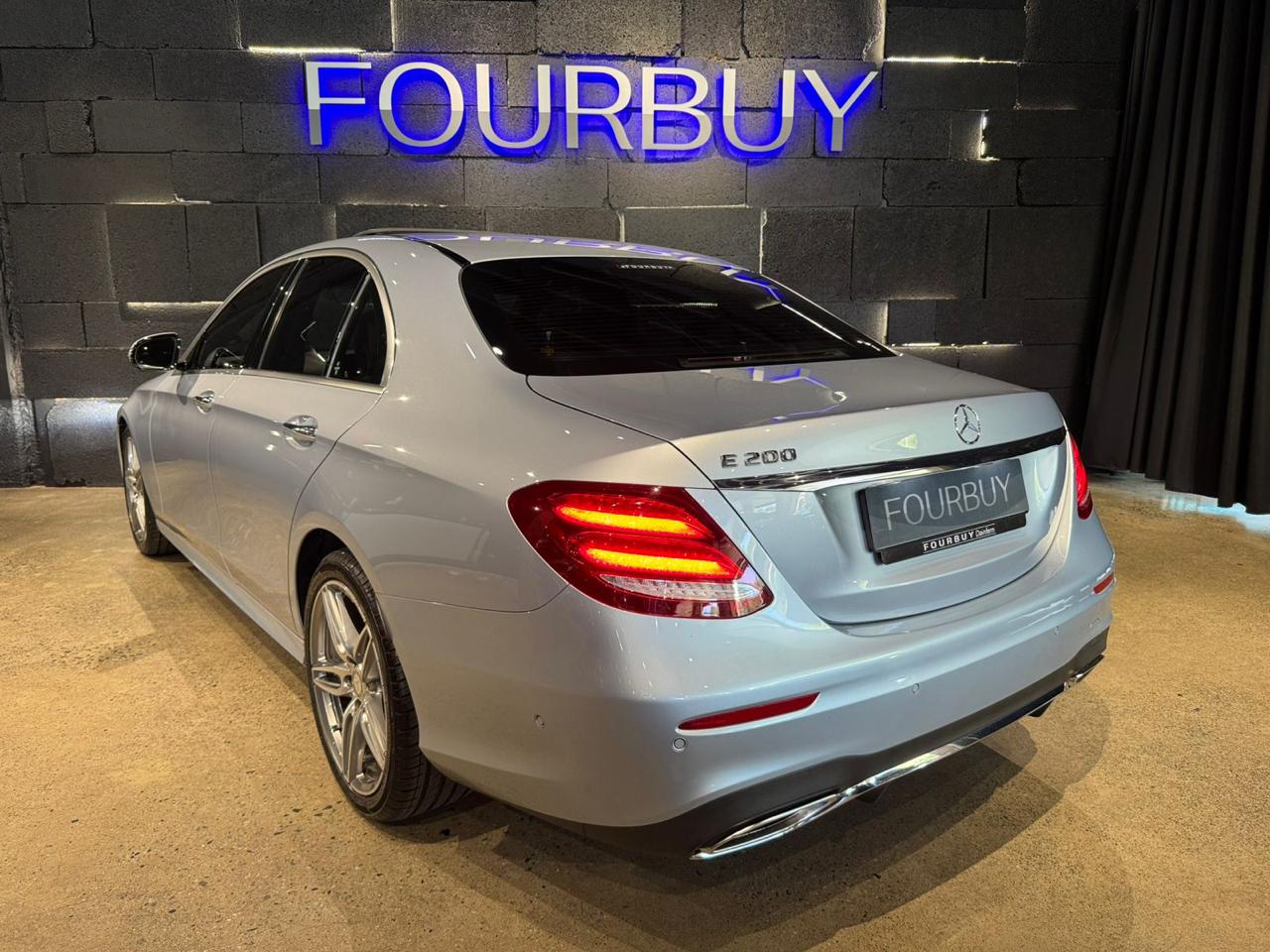 2016 MERCEDES E 200 AMG 9G-TRONIC