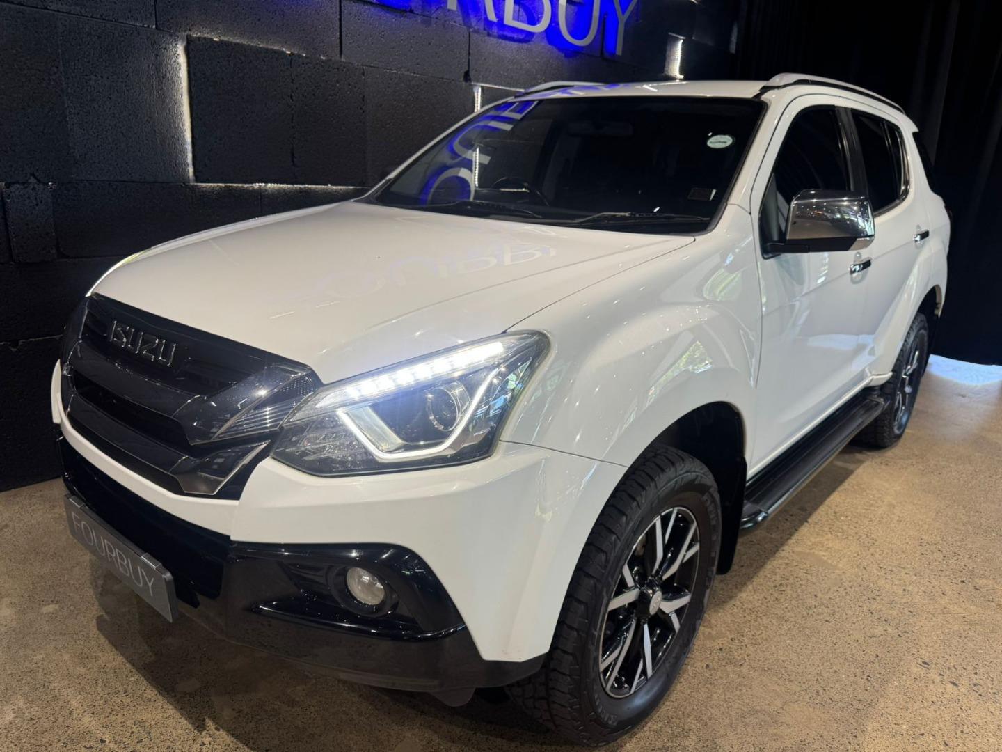 2020 ISUZU mu-X 3.0 4X2 AT