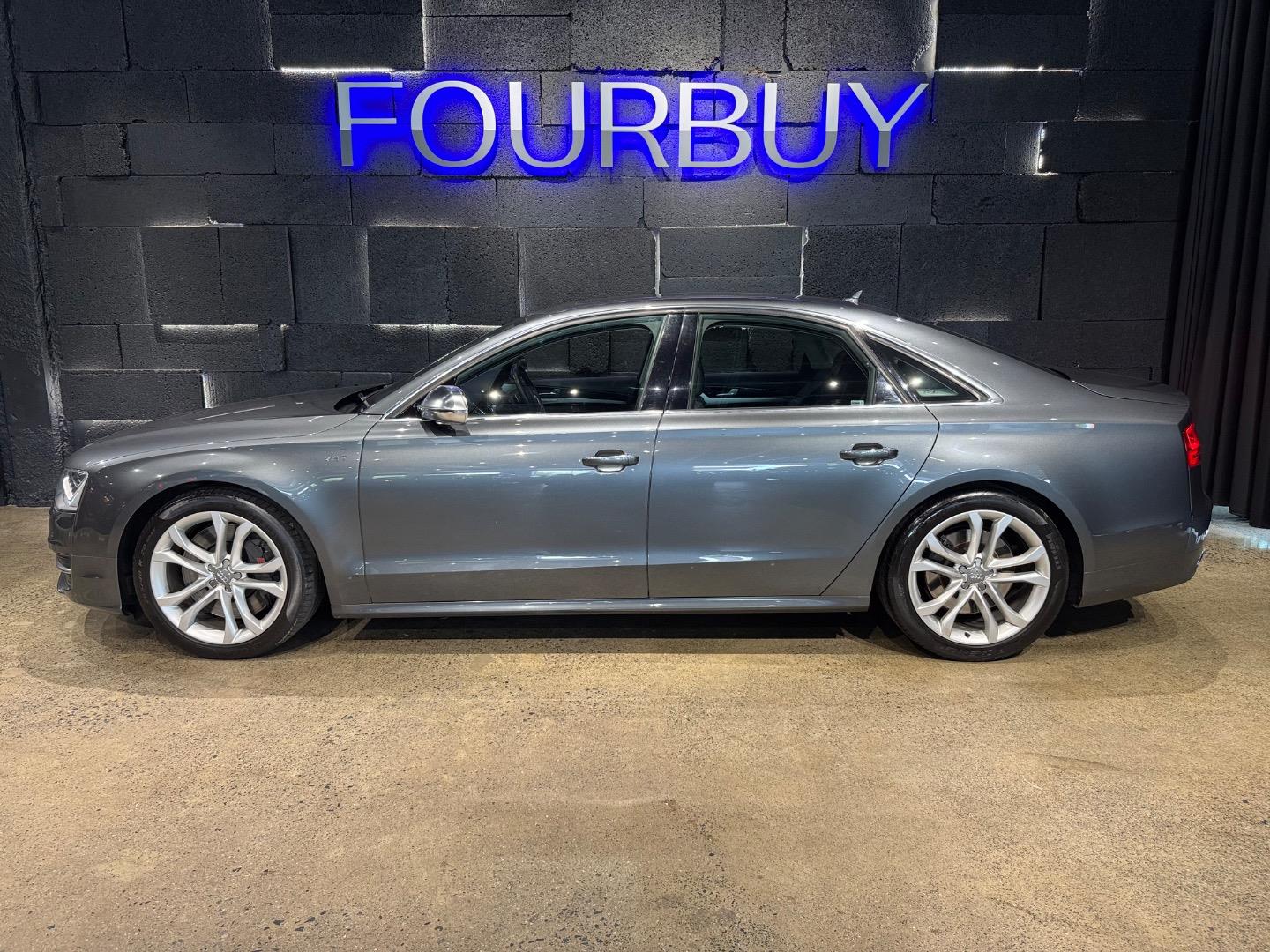 2013 Audi S8 Quattro