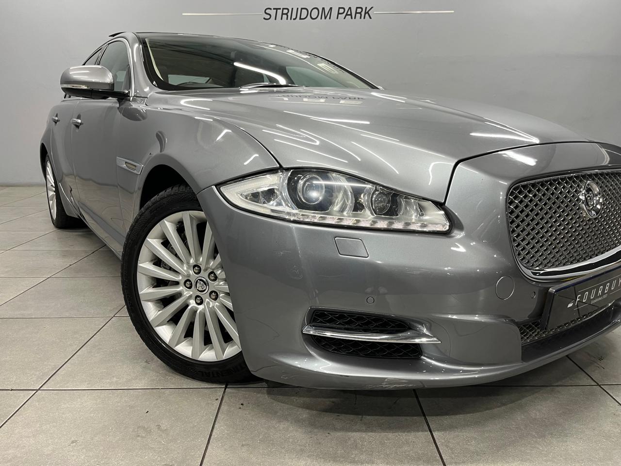 2010 JAGUAR XJ 5.0 V8 PREMIUM LUXURY