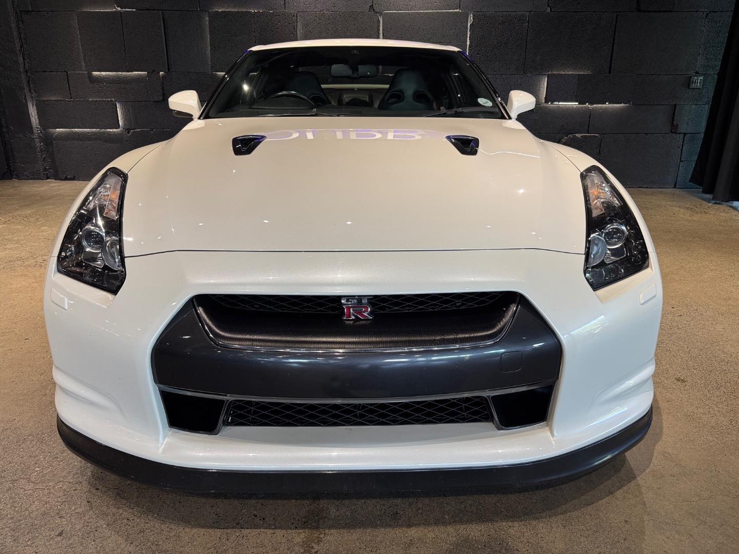 2009 NISSAN GT-R 3.8 BLACK EDITION