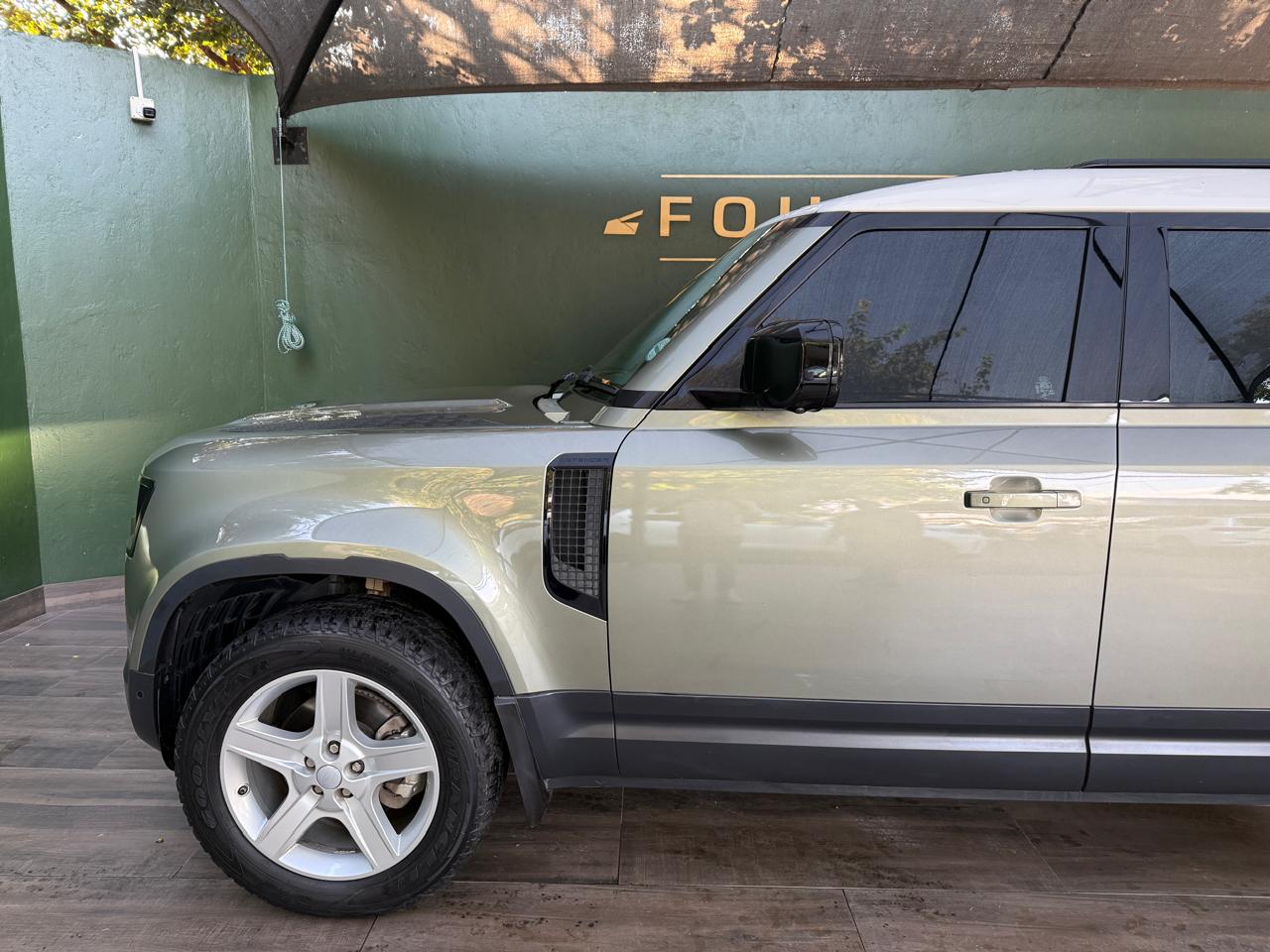 2020 LAND ROVER DEFENDER MY20.5 110 D240 HSE (177kW)