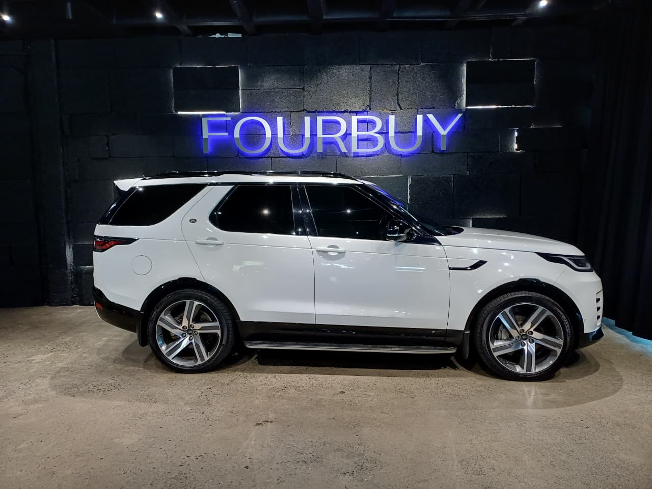 2021 LAND ROVER DISCOVERY MY21 3.0 D R-DYNAMIC HSE (221kW)