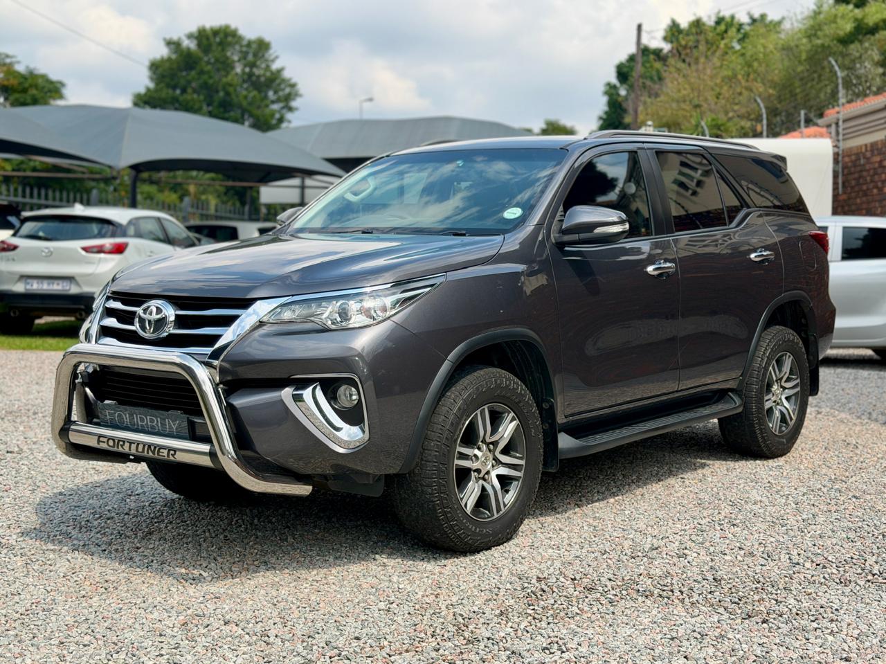 2016 TOYOTA FORTUNER 2.4 GD-6 RAISED BODY AT