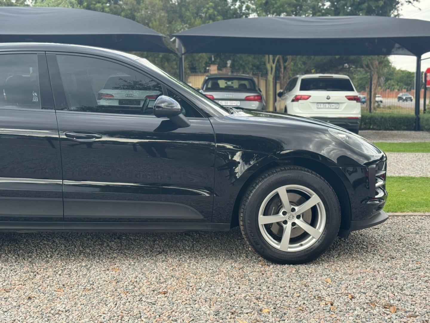 2019 Porsche Macan Macan