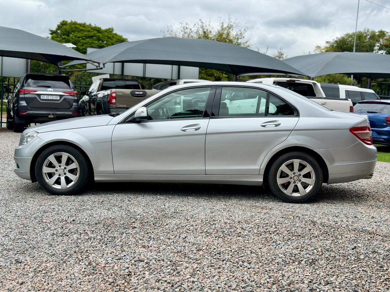 2009 Mercedes-benz C-class C200 Kompressor Classic Auto