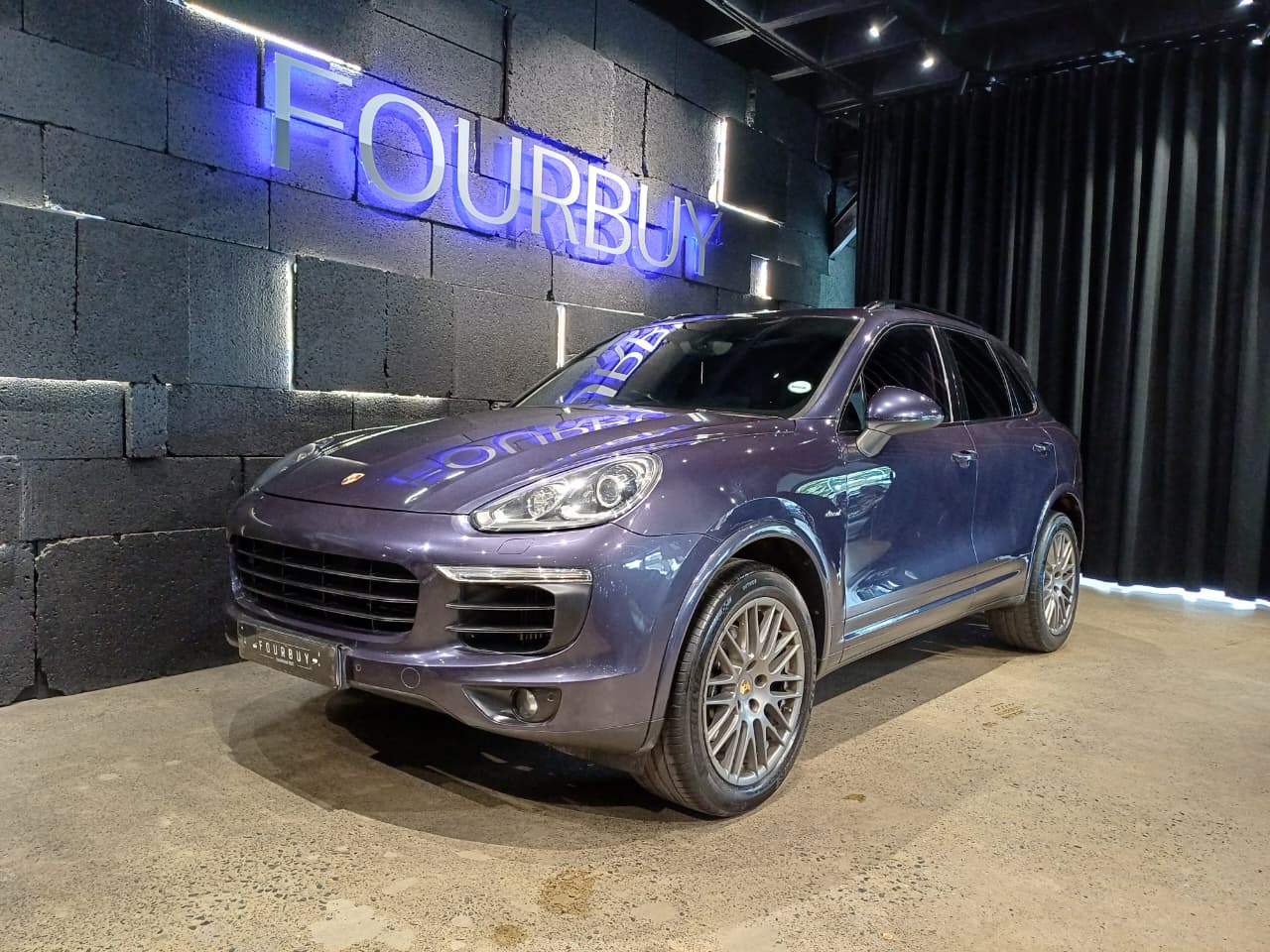 2016 Porsche Cayenne Diesel Platinum Edition