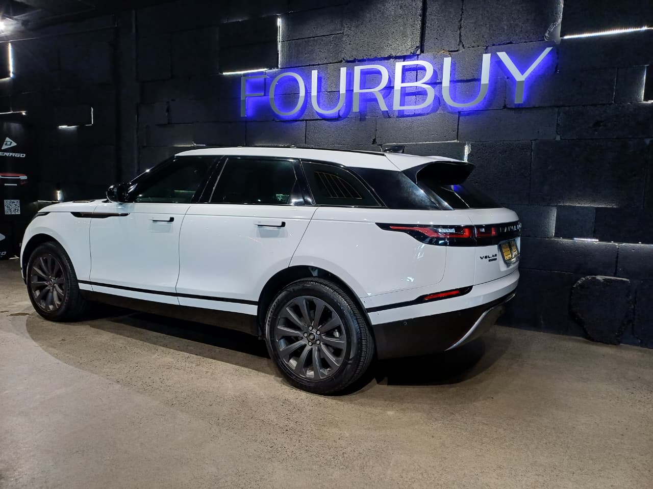 2018 Land Rover Range Rover Velar D300 R-Dynamic SE