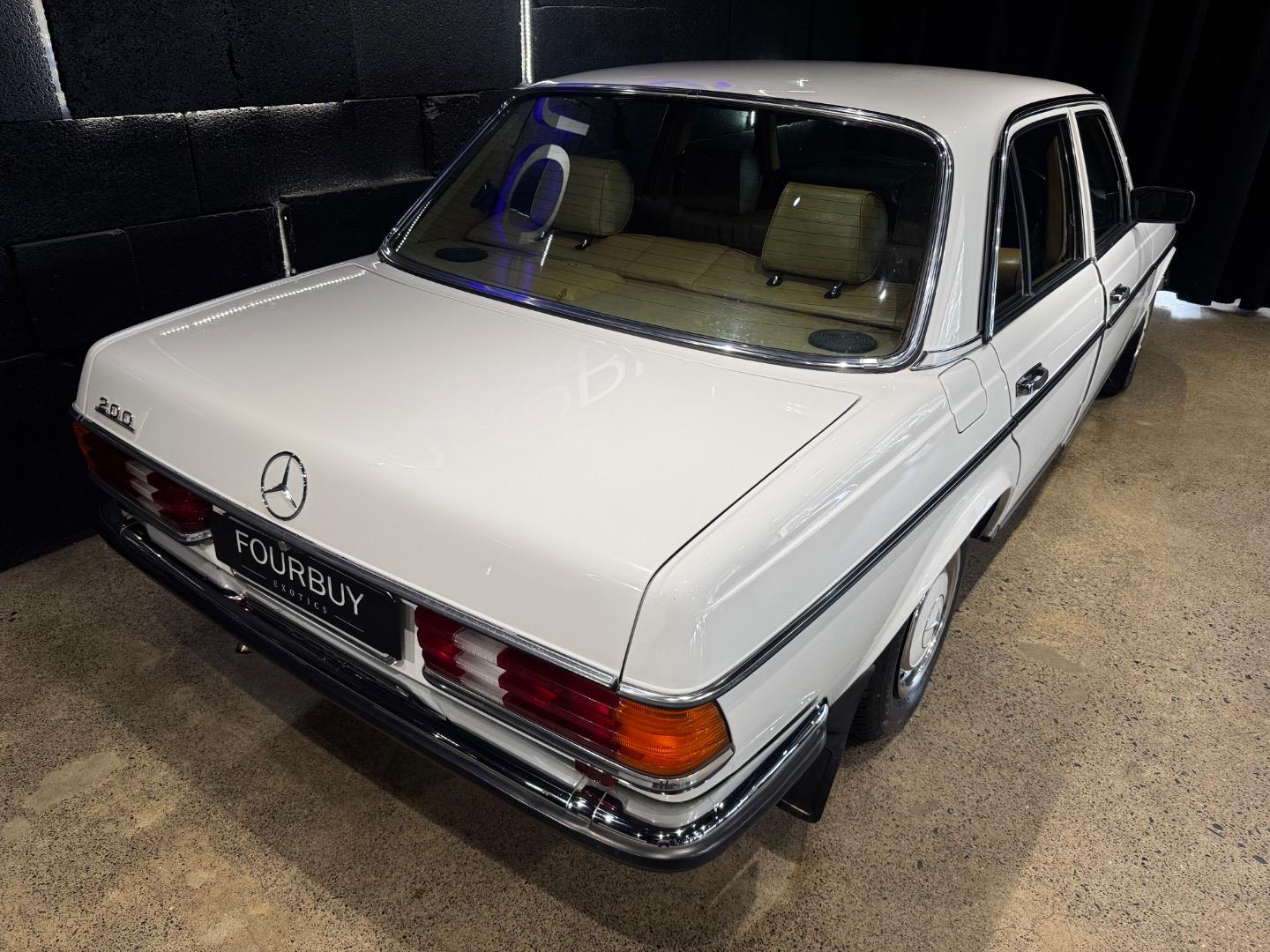 1985 Mercedes-benz 200 E