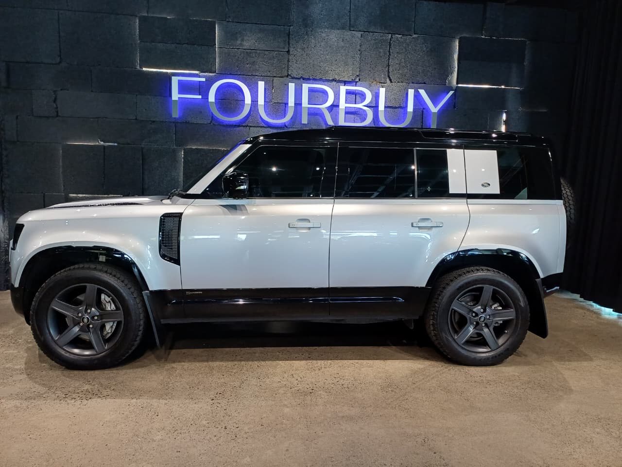 2021 LAND ROVER DEFENDER MY21 110 3.0 D D300 X-DYNAMIC SE (221kW)