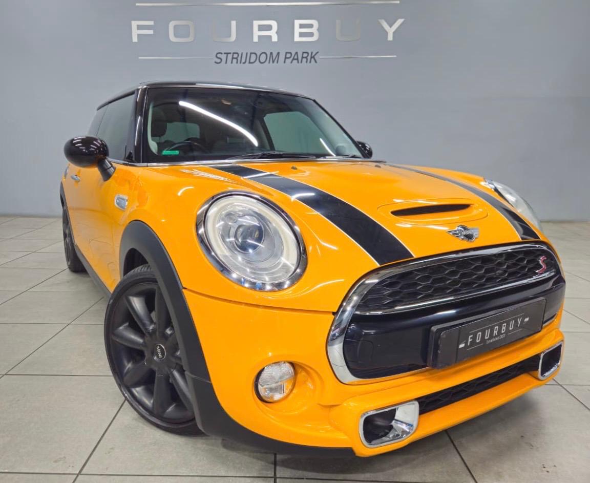 2014 MINI HATCH 3-DOOR COOPER S