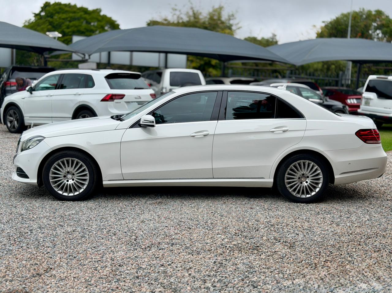2014 Mercedes-benz E-class E200 Elegance