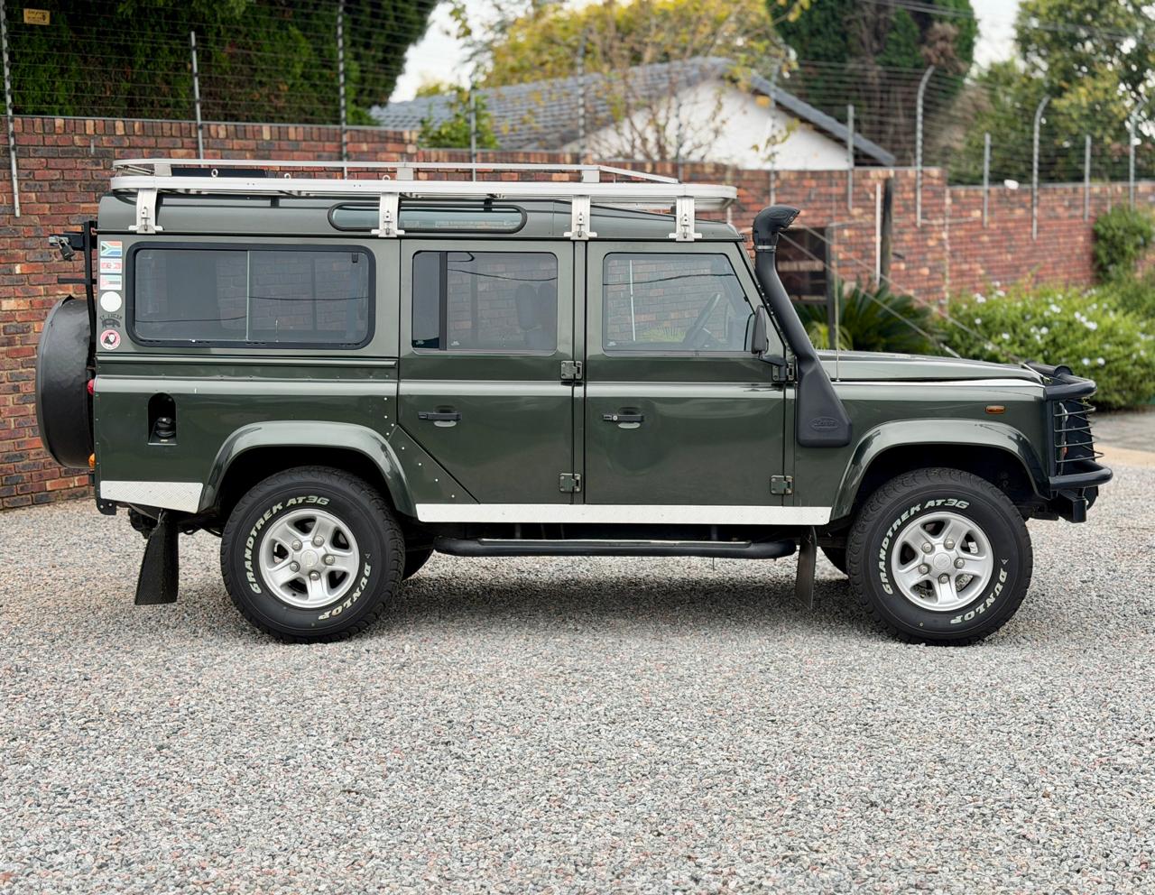 2006 Land Rover Defender 110 2.5 Td5 County