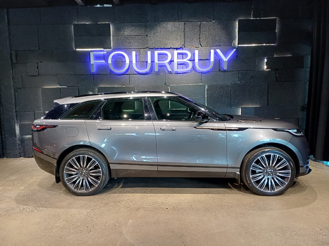 2020 RANGE ROVER VELAR MY20 2.0 D240 R-DYNAMIC SE (177kW)