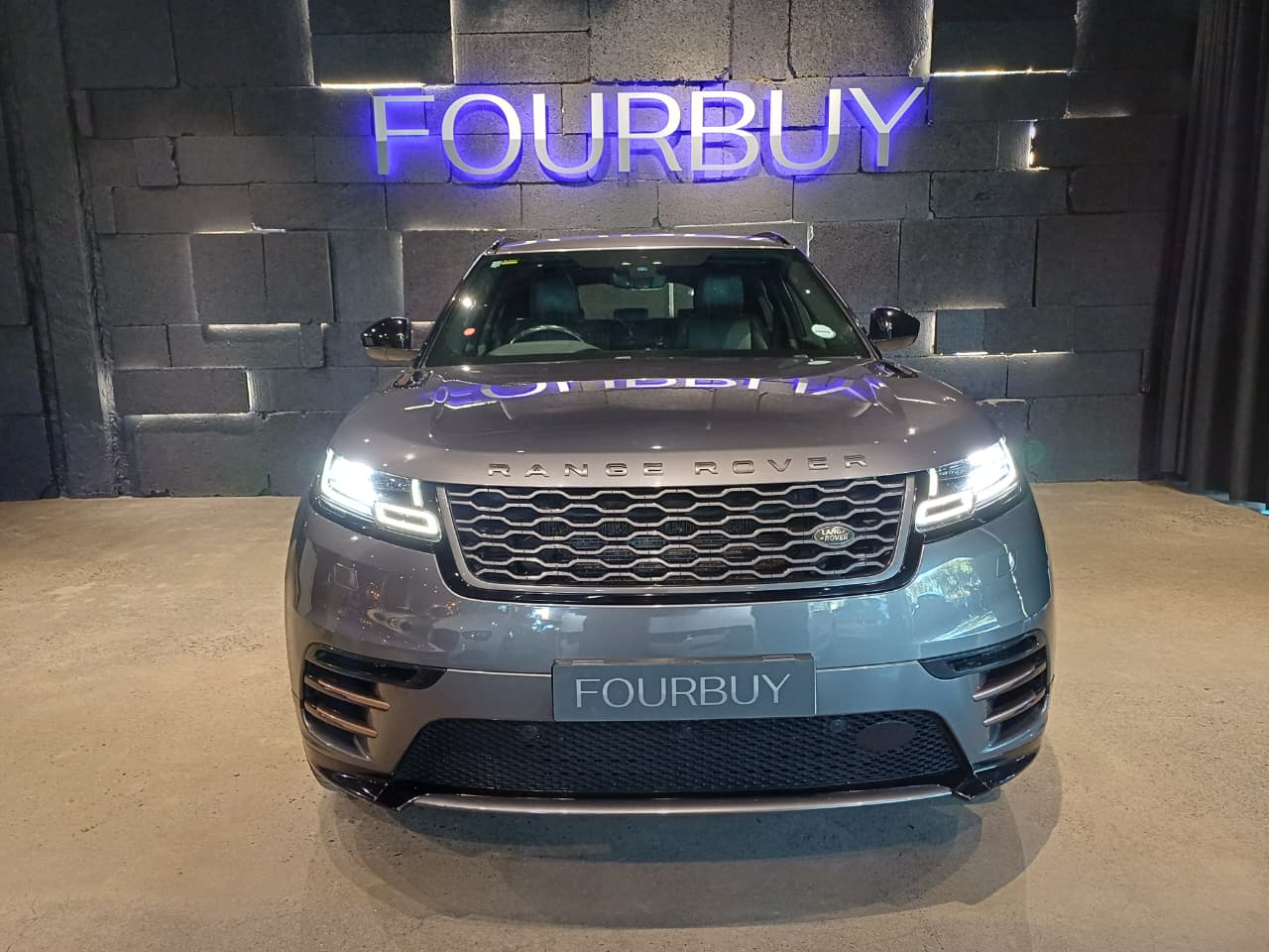 2020 RANGE ROVER VELAR MY20 2.0 D240 R-DYNAMIC SE (177kW)