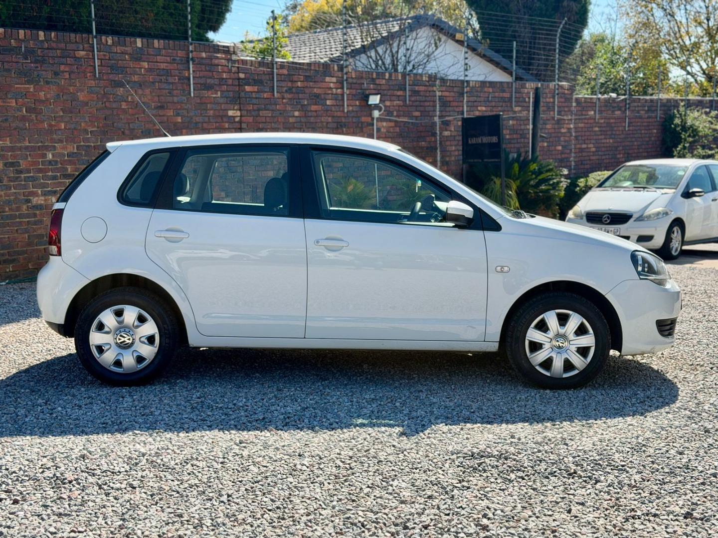 2015 VOLKSWAGEN POLO VIVO HATCH 1.4 TRENDLINE