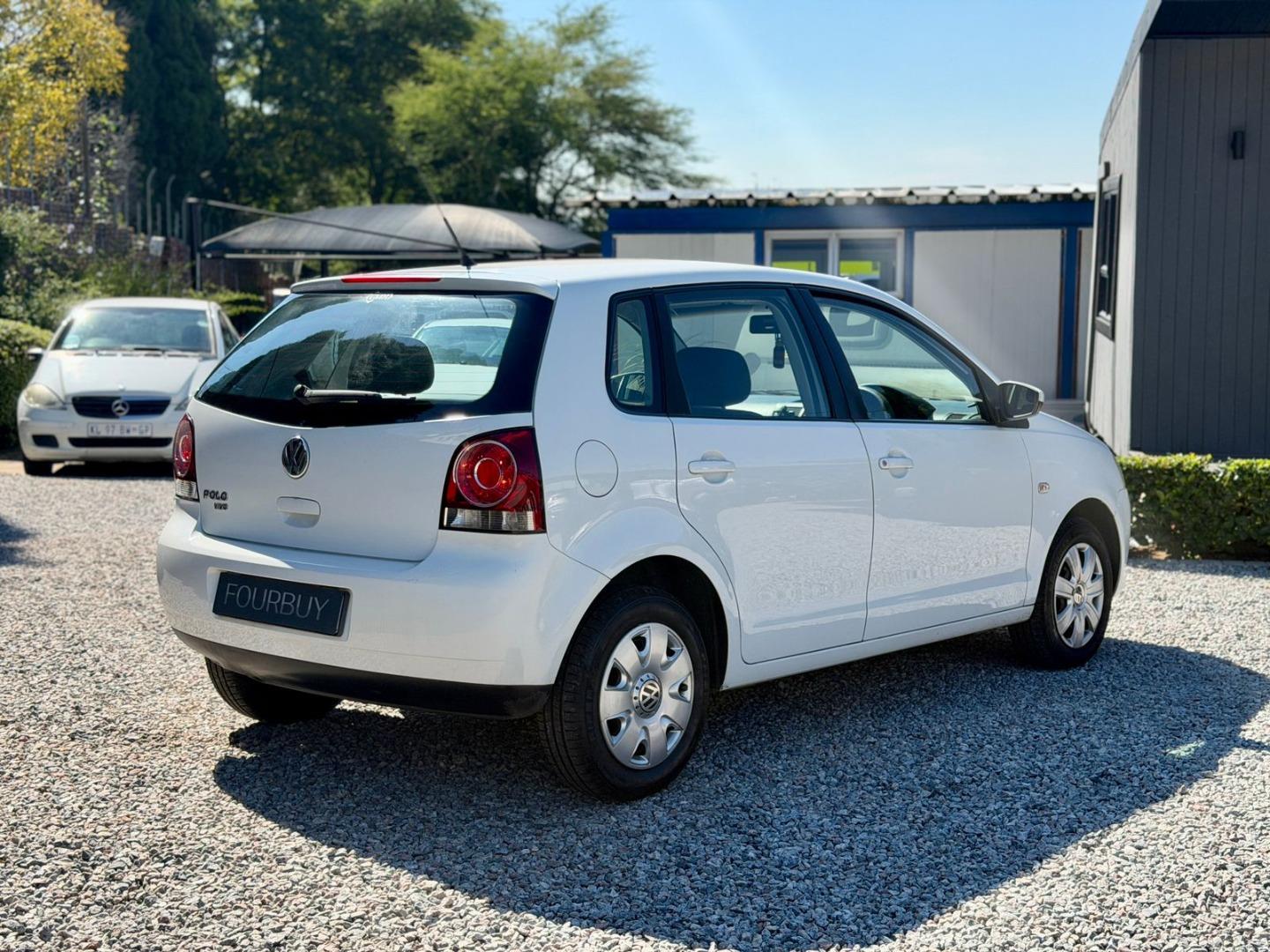 2015 VOLKSWAGEN POLO VIVO HATCH 1.4 TRENDLINE