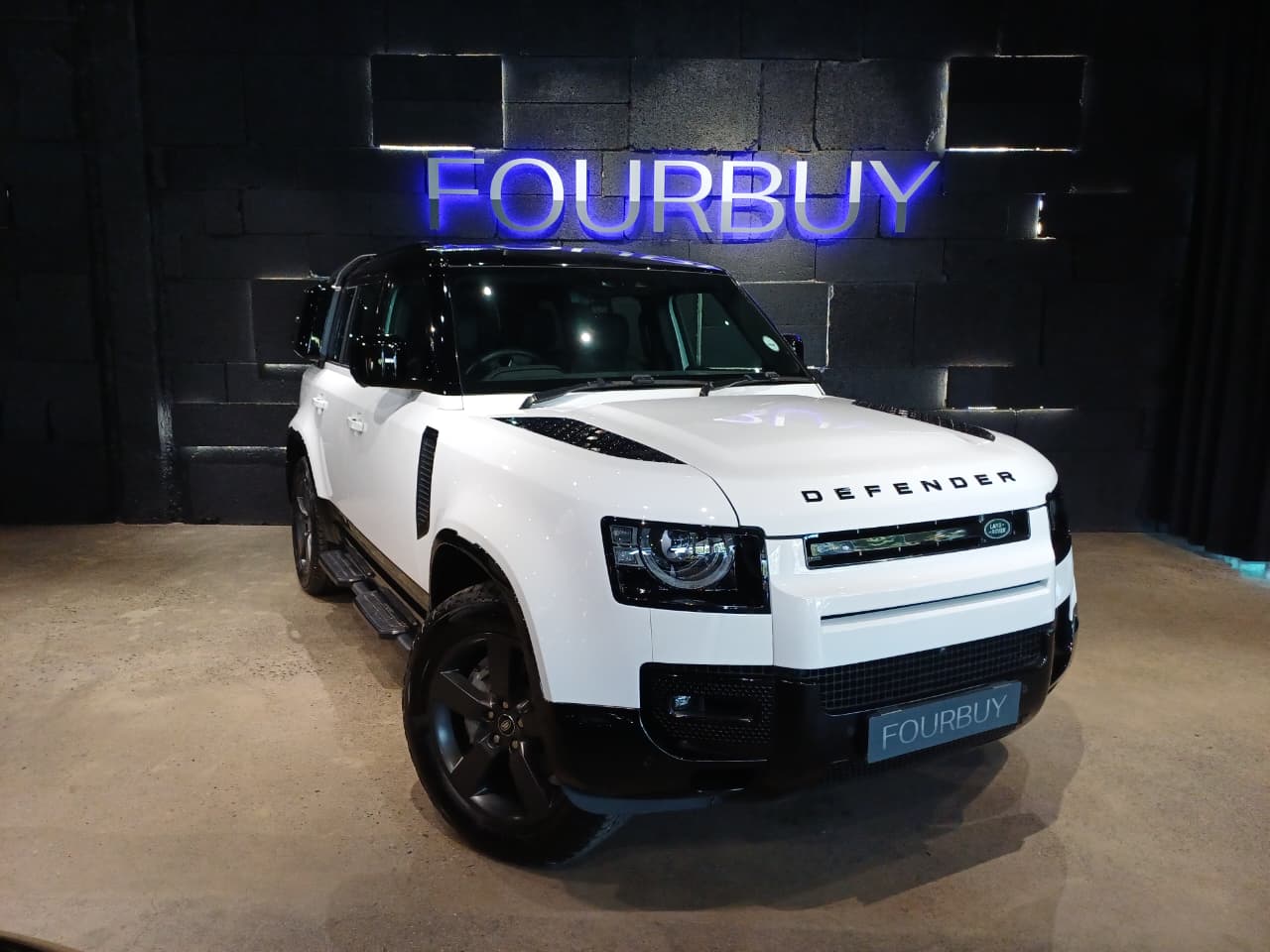 2024 Land Rover Defender 110 D350 X-Dynamic HSE