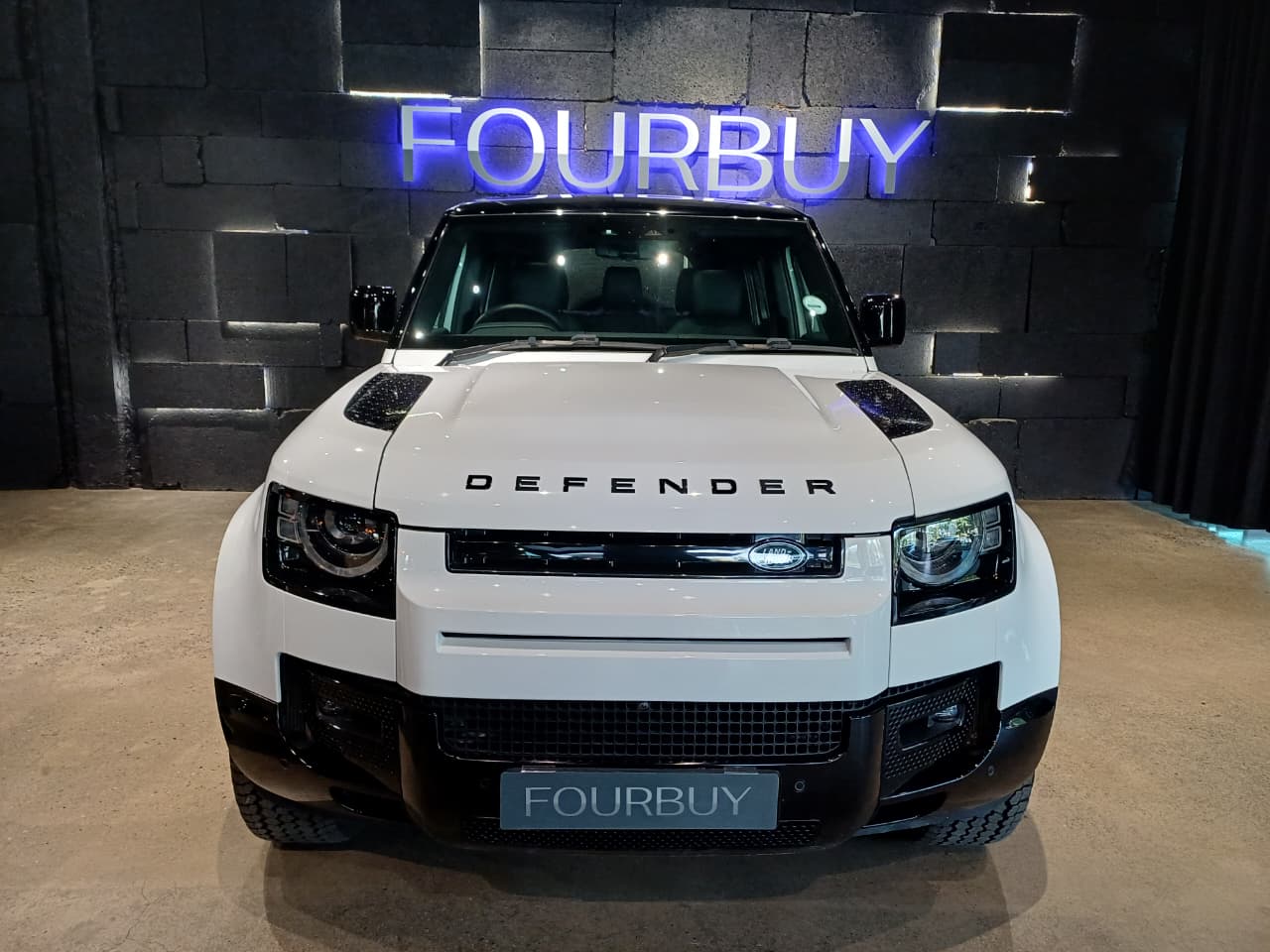 2024 Land Rover Defender 110 D350 X-Dynamic HSE