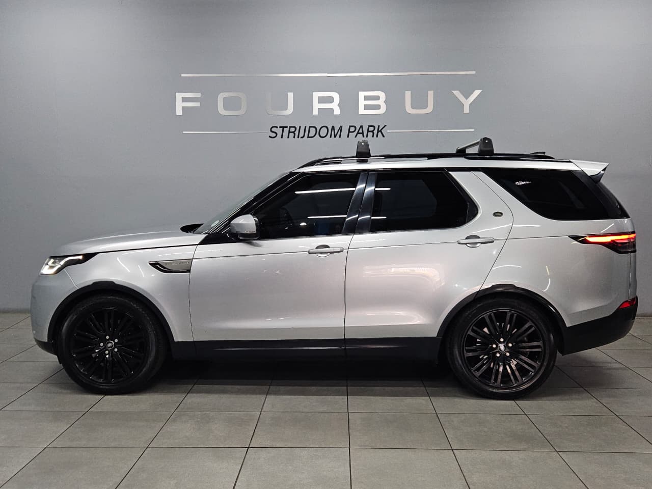 2018 LAND ROVER DISCOVERY MY18 3.0 D SE