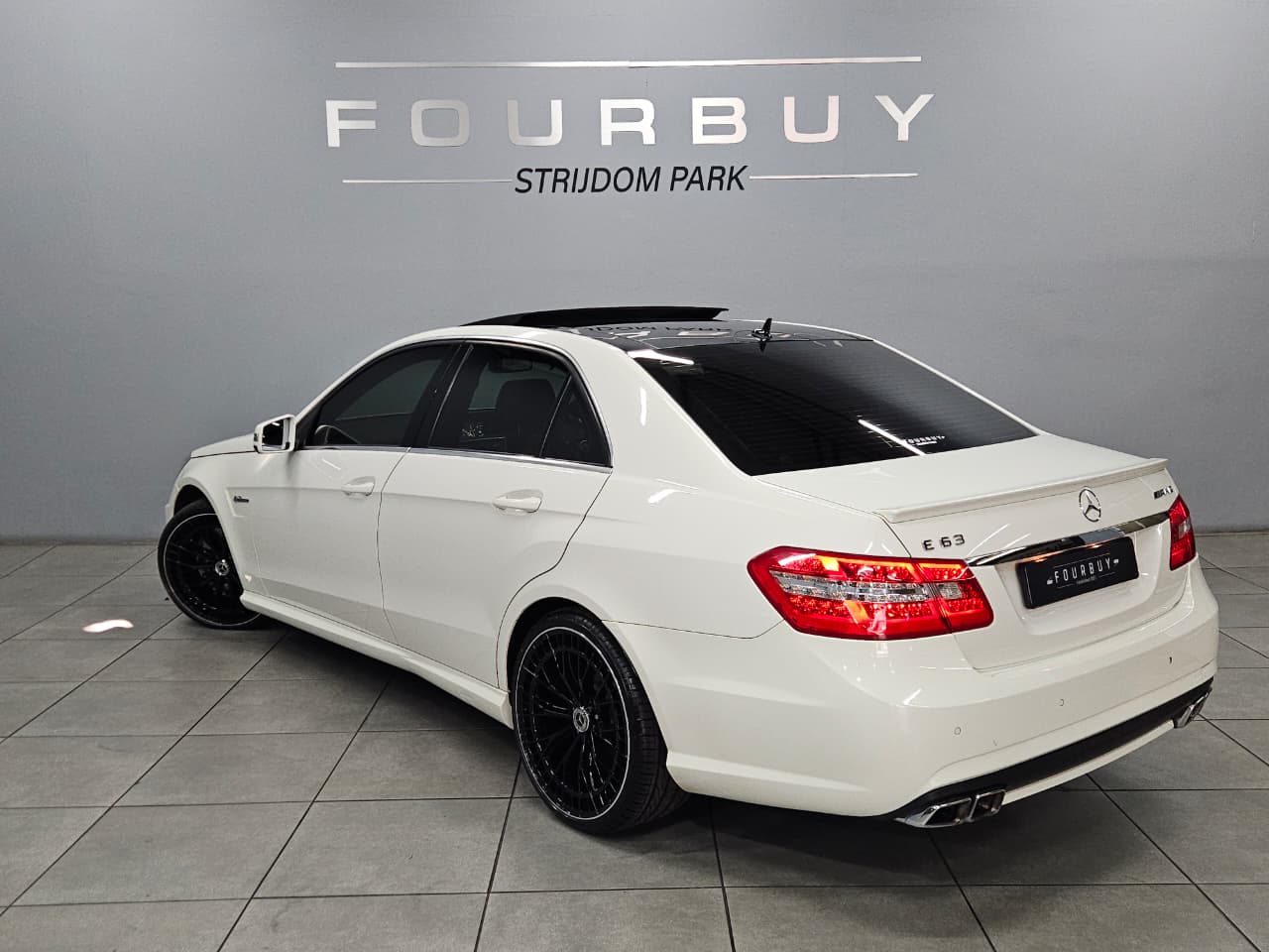 2010 Mercedes-benz E-class E63 AMG