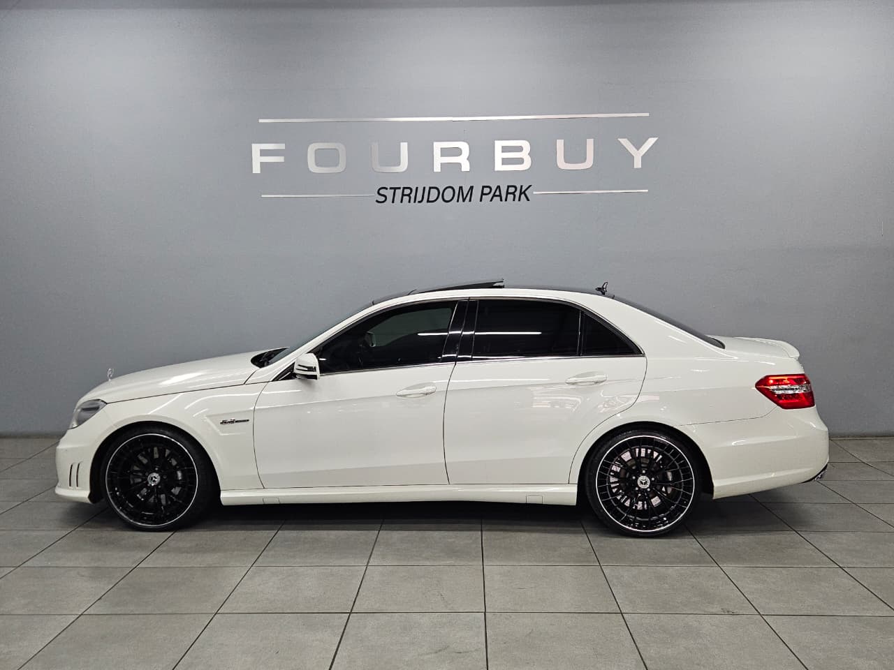 2010 Mercedes-benz E-class E63 AMG