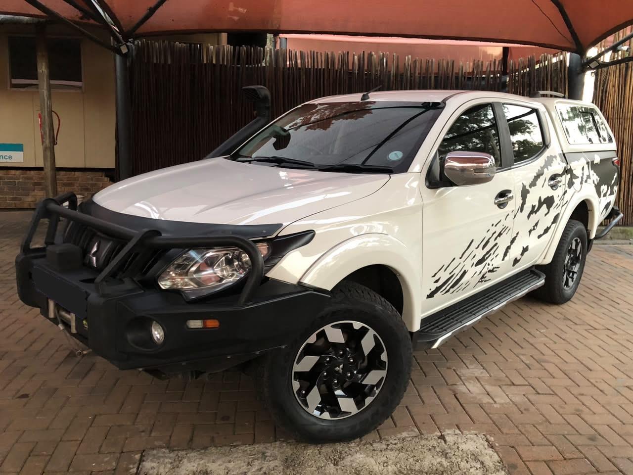 2017 MITSUBISHI TRITON 2.4 D/CAB 4X4 AT