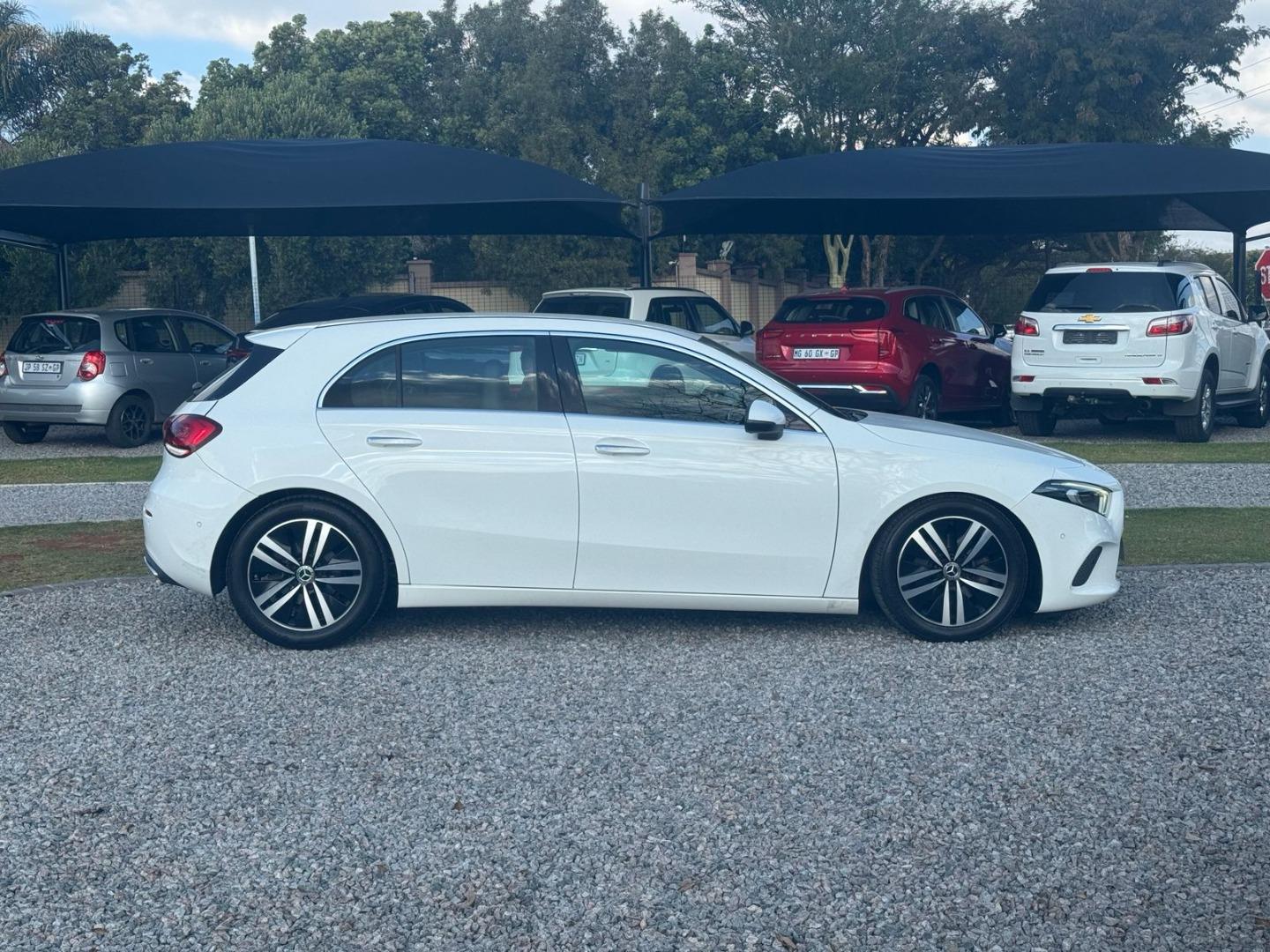 2019 MERCEDES A 200 7G-DCT
