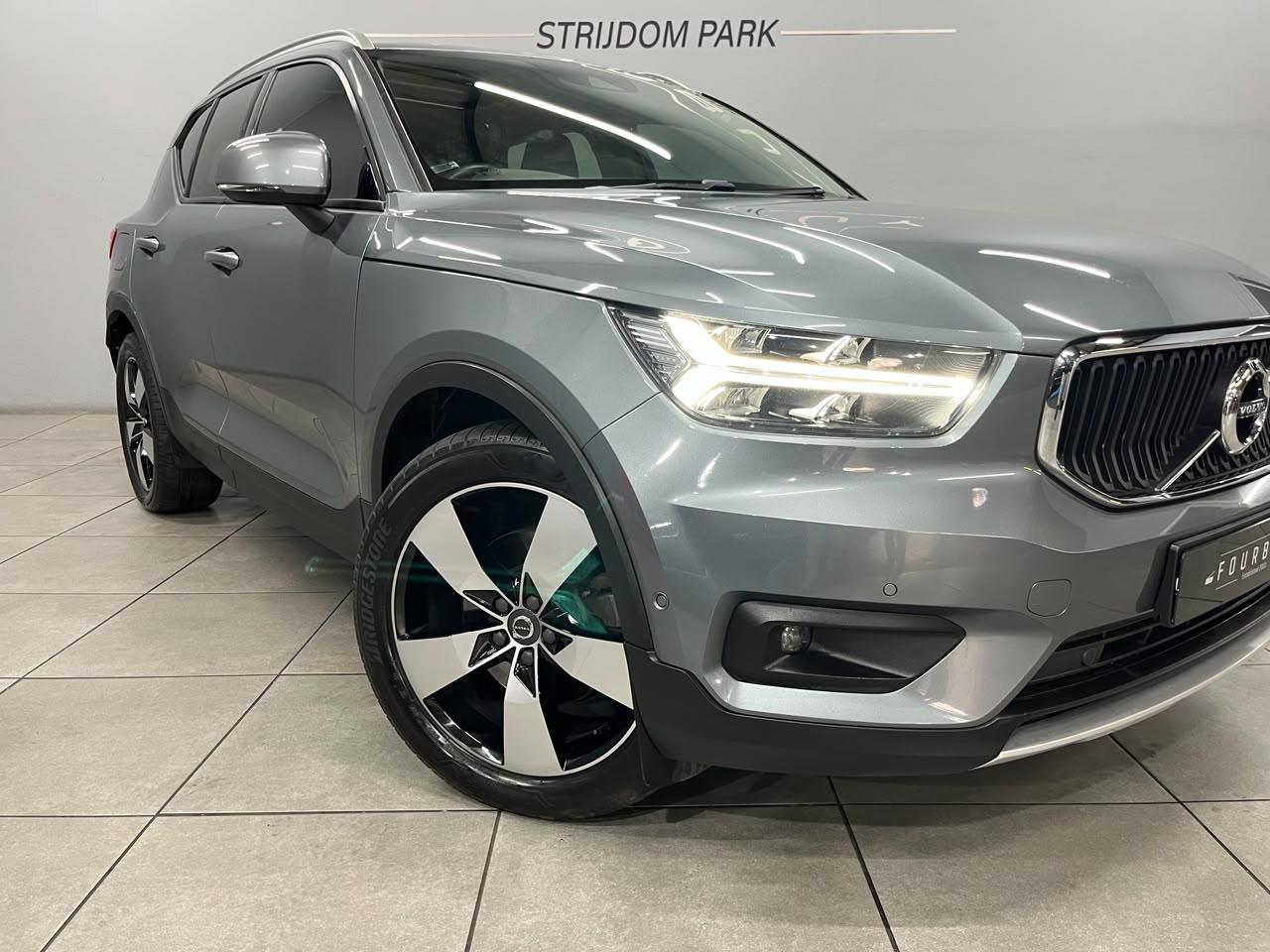 2018 VOLVO XC40 D4 MOMENTUM AWD GEARTRONIC