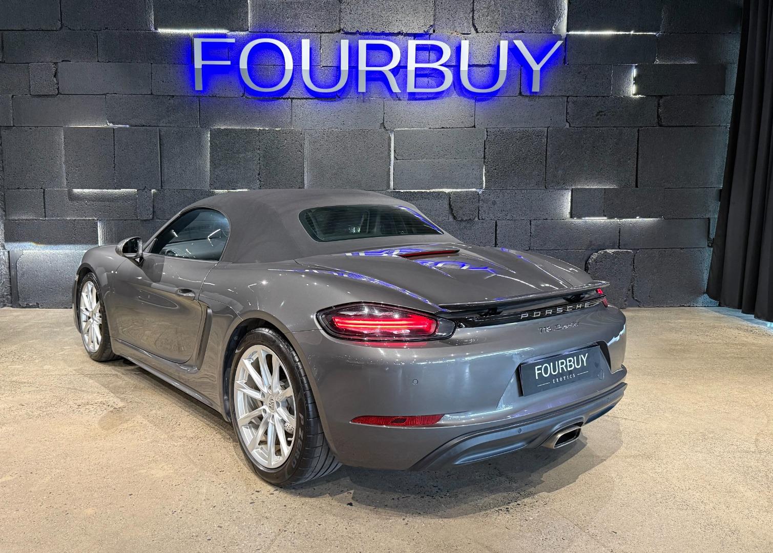 2016 PORSCHE 718 2.0 BOXSTER