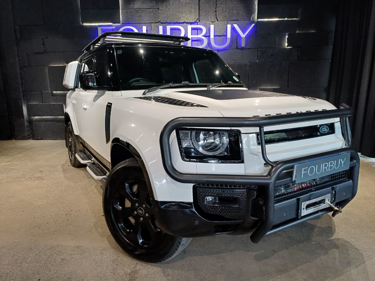 2023 LAND ROVER DEFENDER MY23.5 130 3.0 D D300 X-DYNAMIC HSE (221kW)