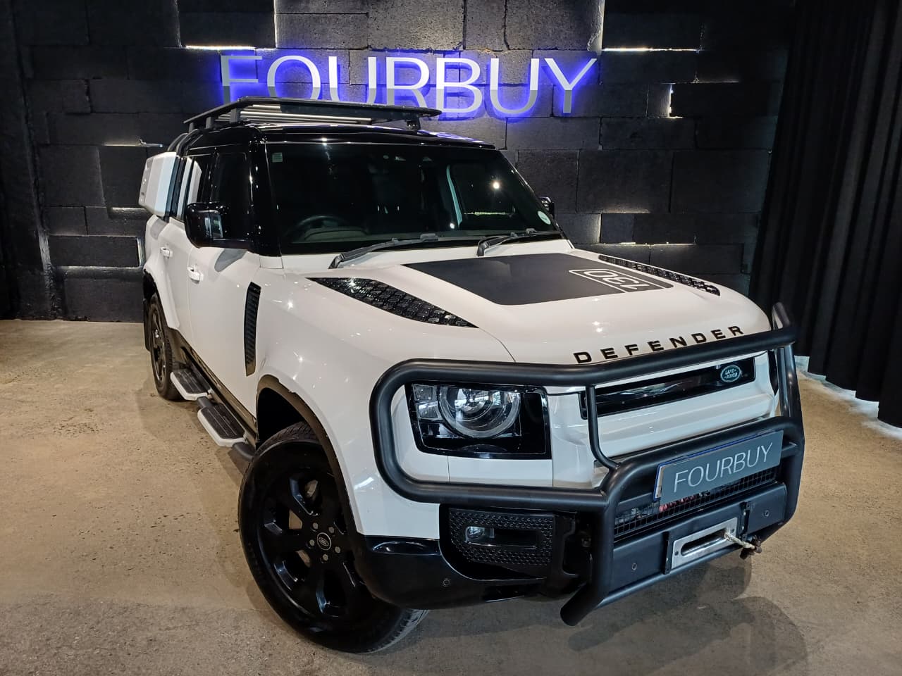 2023 LAND ROVER DEFENDER MY23.5 130 3.0 D D300 X-DYNAMIC HSE (221kW)