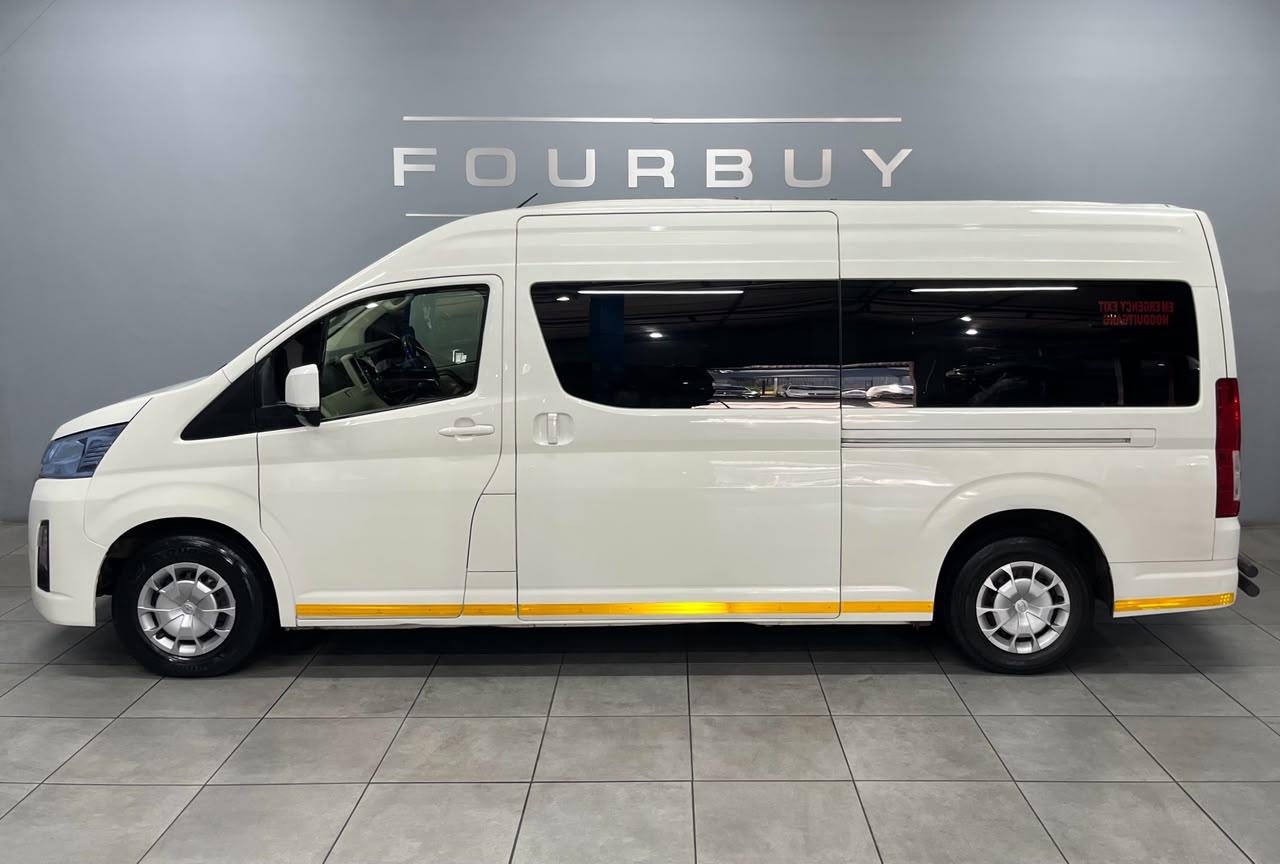 2020 TOYOTA QUANTUM MY20.10 2.8 GL SLWB 14 SEATER BUS