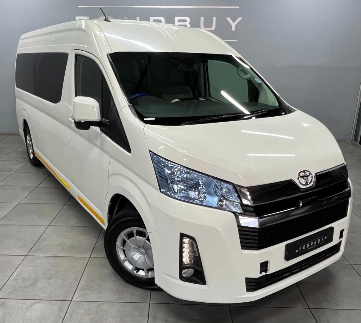 2020 TOYOTA QUANTUM MY20.10 2.8 GL SLWB 14 SEATER BUS